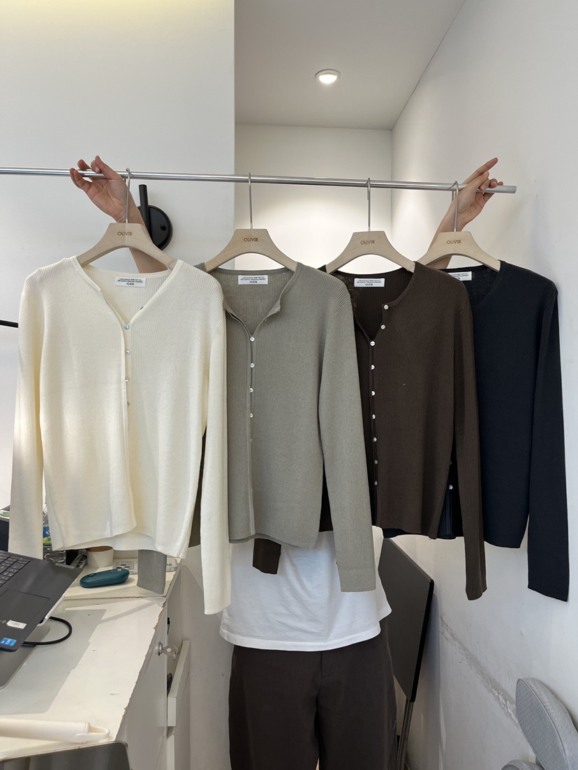 OUVIR韓國代購女裝新品職業時尚真品熱賣26春夏針織衫紐扣O.V.R/OUVIR針織衫