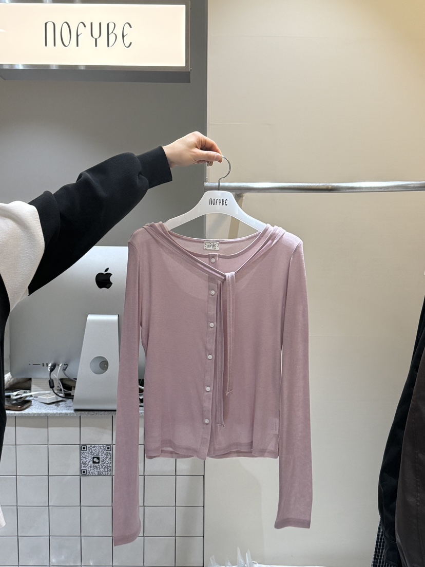 NOFYBE韓國代購女士新品人氣休閑時尚職業熱賣推薦長袖T恤NOFYBE長袖T恤圖色1
