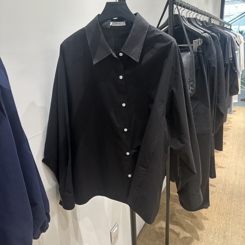 FEBRUARY 11東大門實拍女裝新品推薦人氣時尚襯衫蕾絲衫FEBRUARY 11襯衫/蕾絲衫圖色2