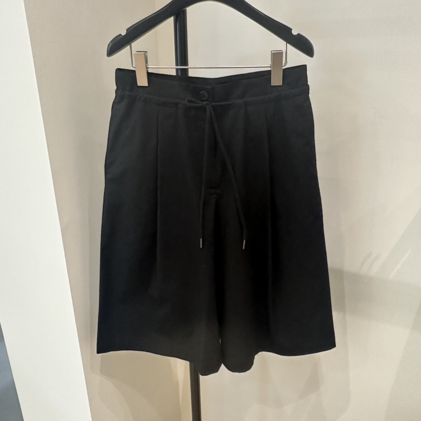 FEBRUARY 11東大門直郵女裝新款職業熱賣推薦短褲闊腿褲FEBRUARY 11短褲圖色2