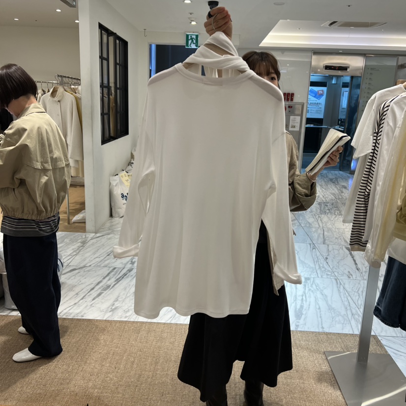 SELF SERVICE東大門代購女士新款推薦26春夏長袖T恤不含圍巾SELF SERVICE長袖T恤