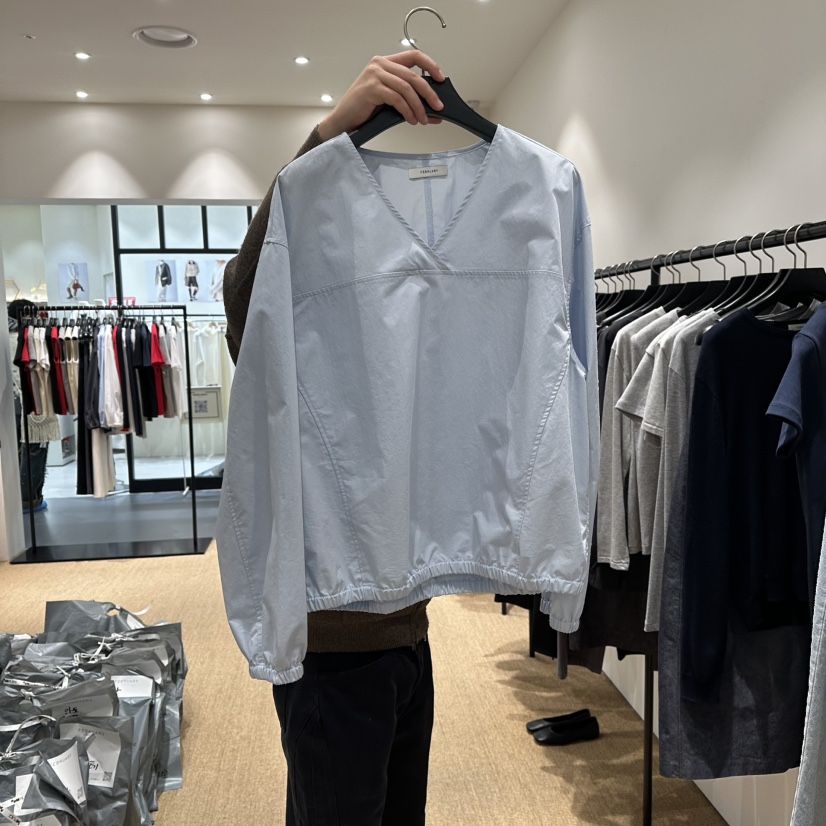 FEBRUARY 11東大門代購女士新款時尚人氣休閑襯衫蕾絲衫V領FEBRUARY 11襯衫/蕾絲衫圖色2