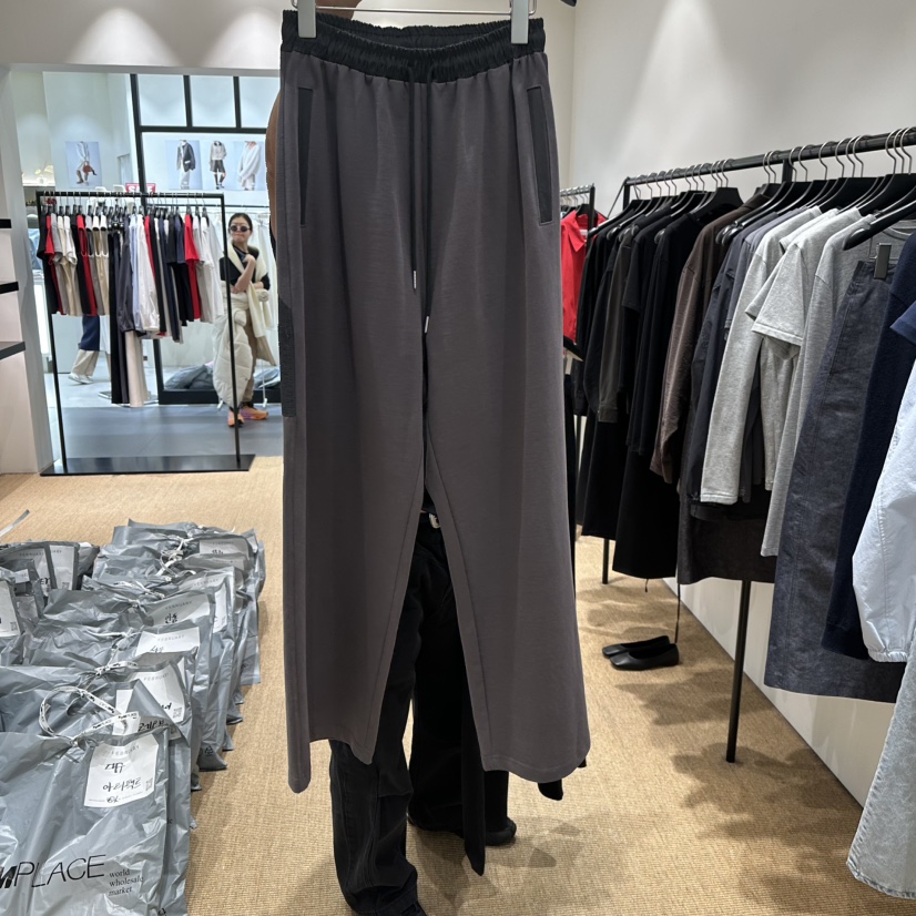 FEBRUARY 11東大門實拍女裝新款真品推薦時尚職業休閑褲FEBRUARY 11休閑褲圖色2墨色