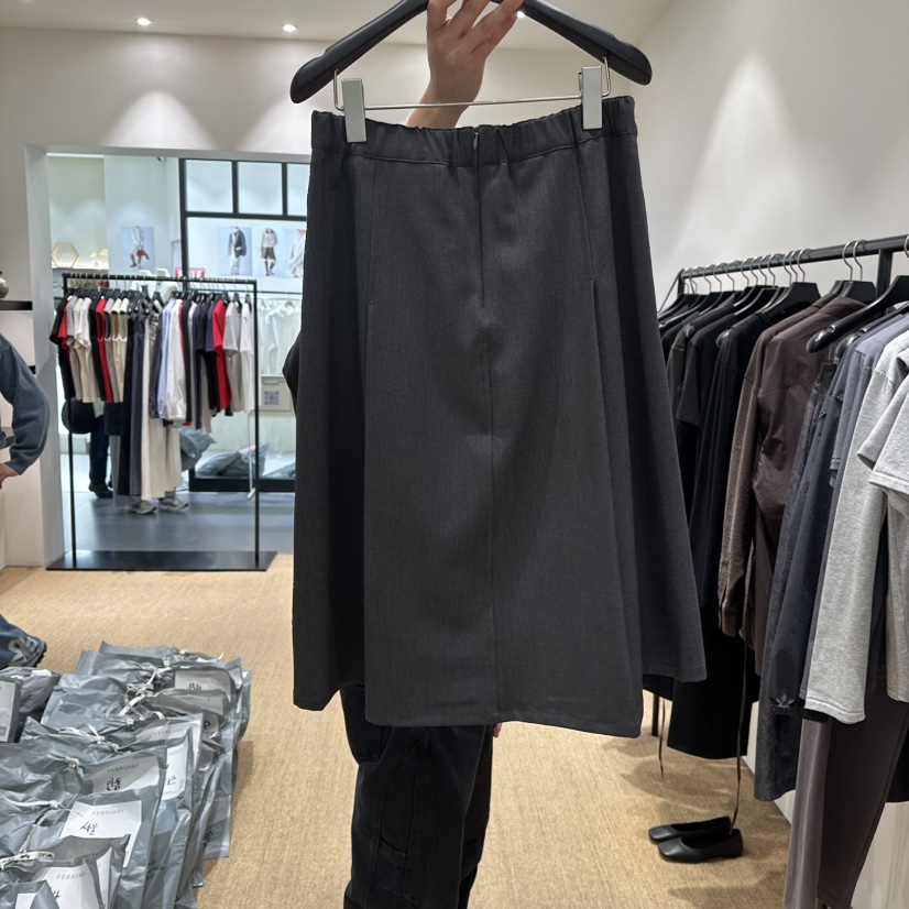 FEBRUARY 11東大門直郵女裝新品人氣休閑26春季長裙褶裥FEBRUARY 11長裙