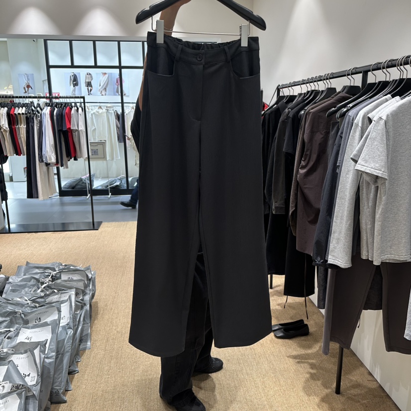 FEBRUARY 11東大門實拍女士新品熱賣人氣推薦休閑褲斜紋布FEBRUARY 11休閑褲圖色1墨色