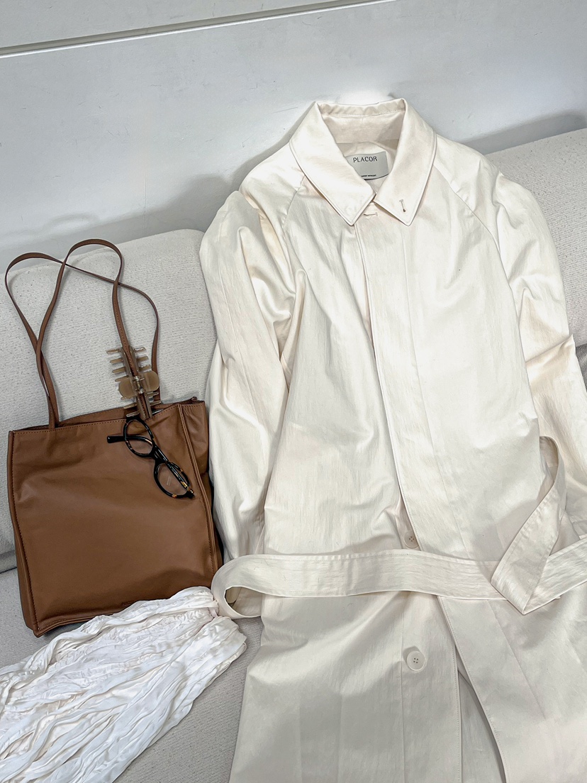 REGULARLY/PLACOR東大門實拍女士新款熱賣長款風衣含腰帶REGULARLY/PLACOR長款風衣