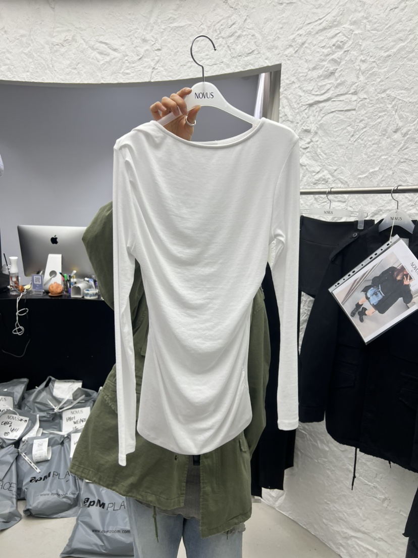 NOVUS東大門實拍女裝新品26春夏休閑職業熱賣人氣長袖T恤NOVUS長袖T恤圖色1