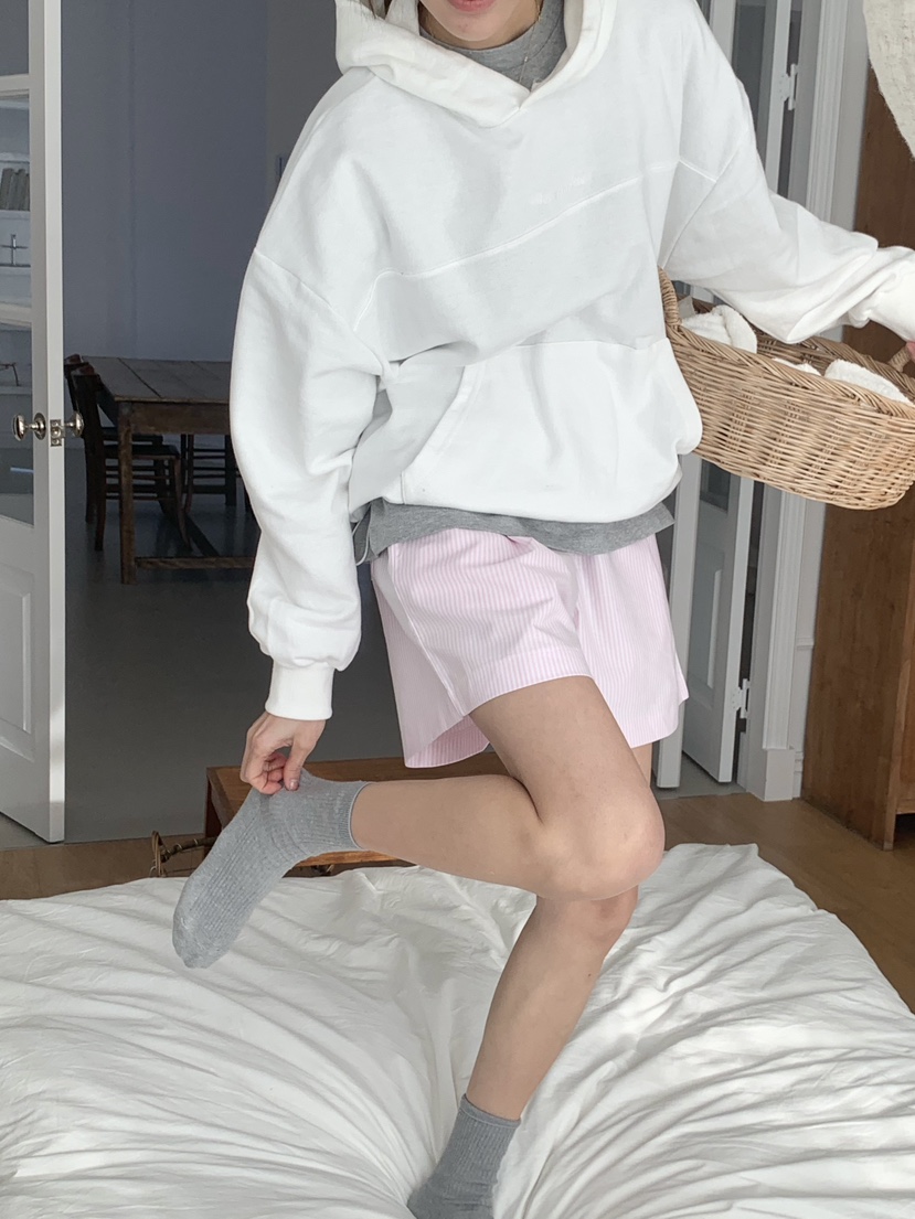 WOOD韓國代購女裝新款休閑推薦職業熱賣真品時尚人氣衛衣WOOD衛衣