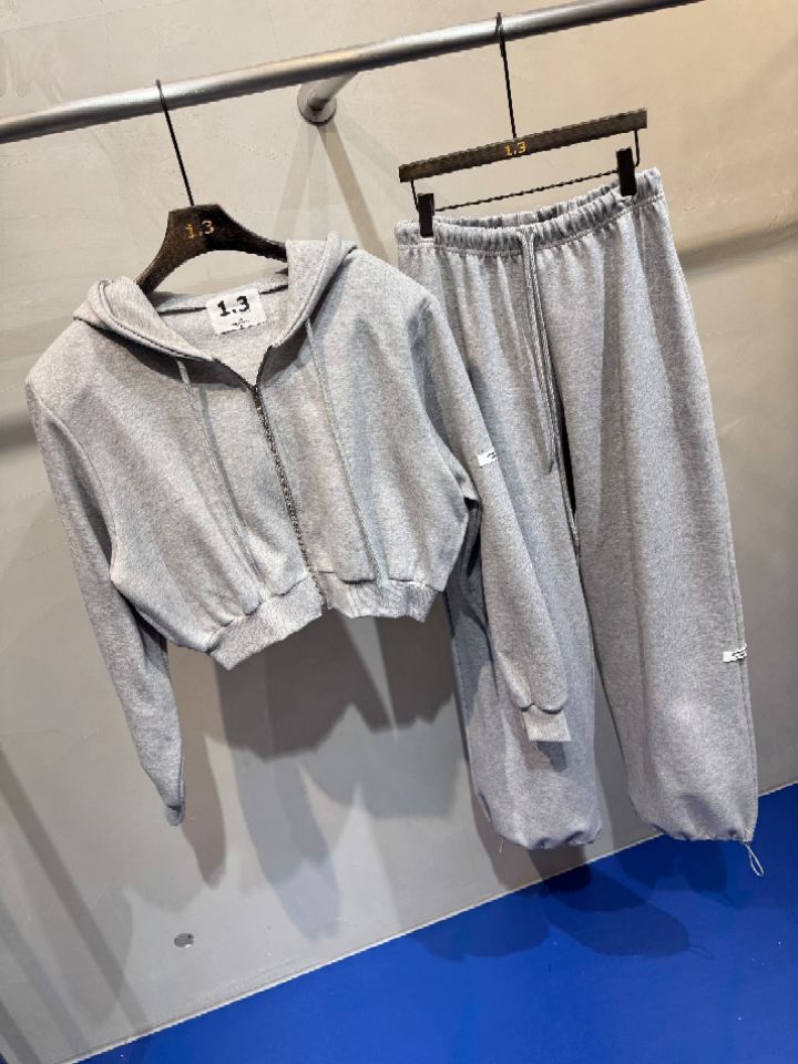 1.3東大門直郵女裝新款時尚職業推薦熱賣真品休閑人氣套裝1.3套裝