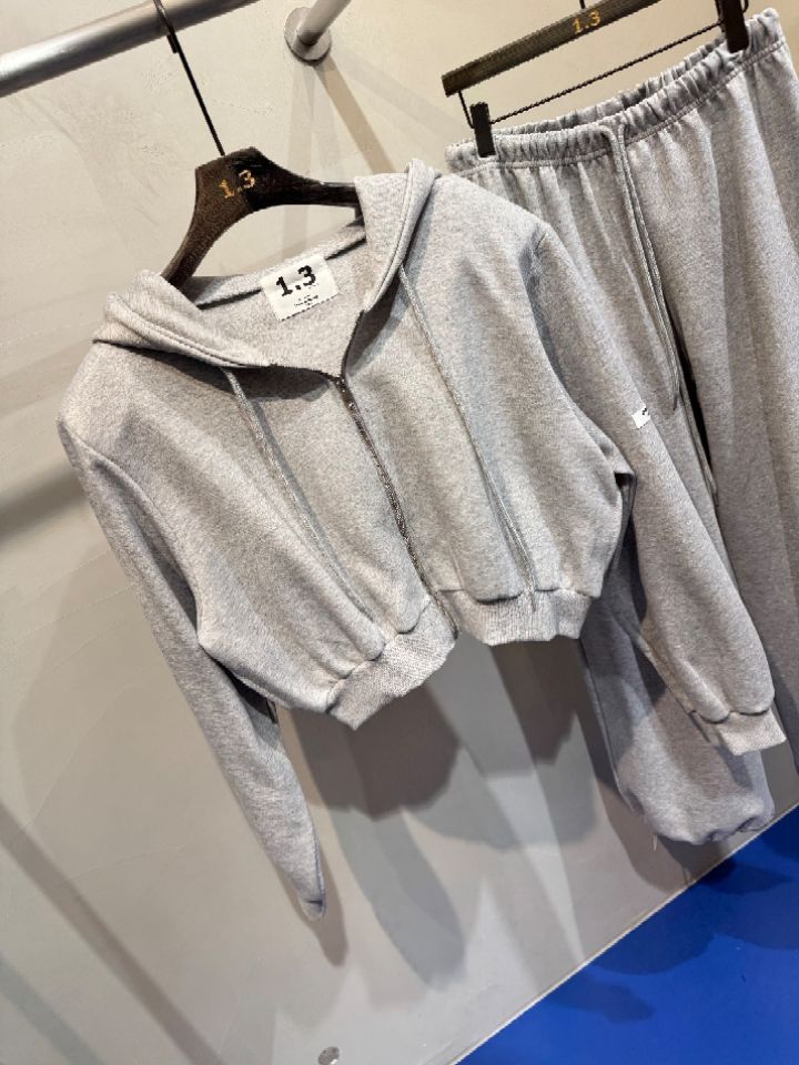 1.3東大門直郵女裝新款時尚職業推薦熱賣真品休閑人氣套裝1.3套裝