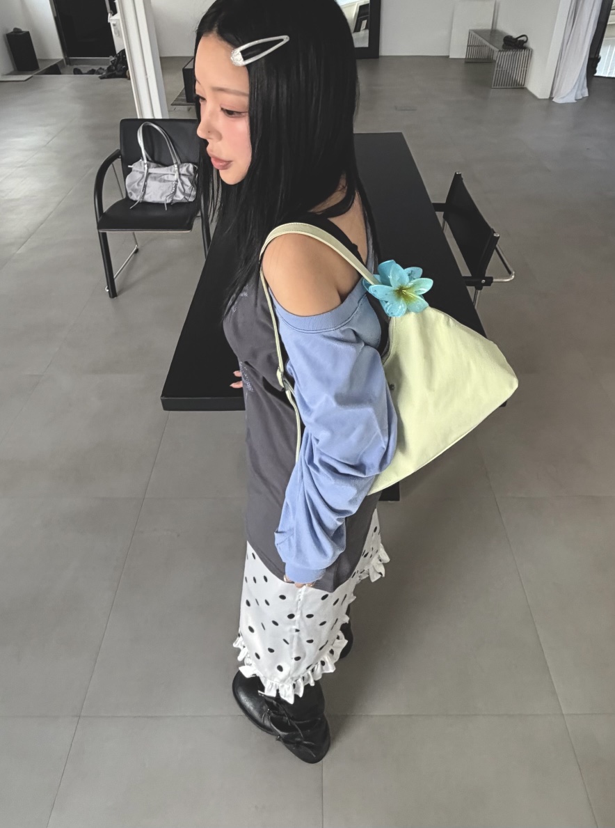 SEOLO東大門實拍女士新品真品時尚職業人氣休閑長袖T恤露肩Seolo seoul長袖T恤