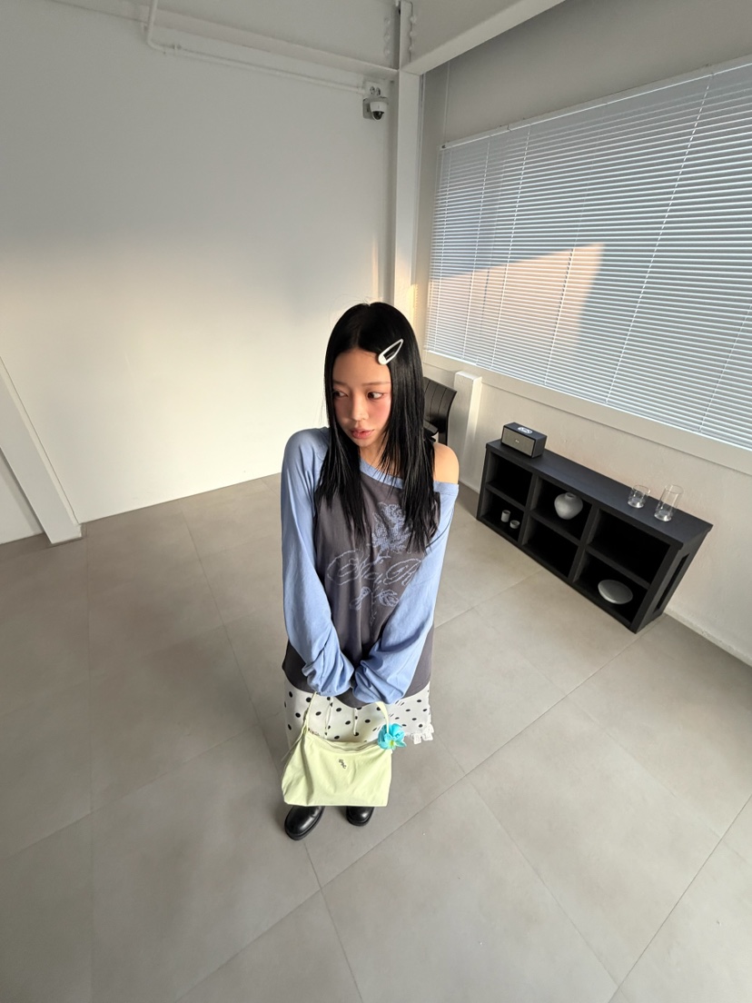 SEOLO東大門實拍女士新品真品時尚職業人氣休閑長袖T恤露肩Seolo seoul長袖T恤