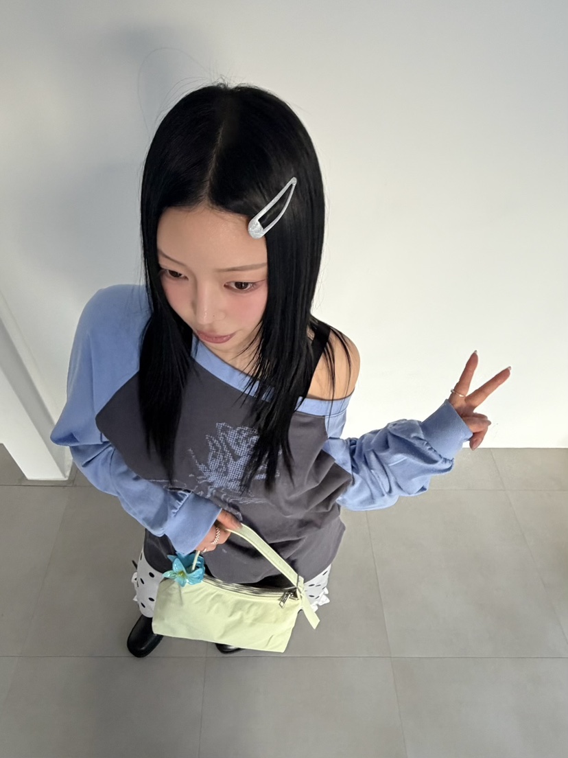 SEOLO東大門實拍女士新品真品時尚職業人氣休閑長袖T恤露肩Seolo seoul長袖T恤