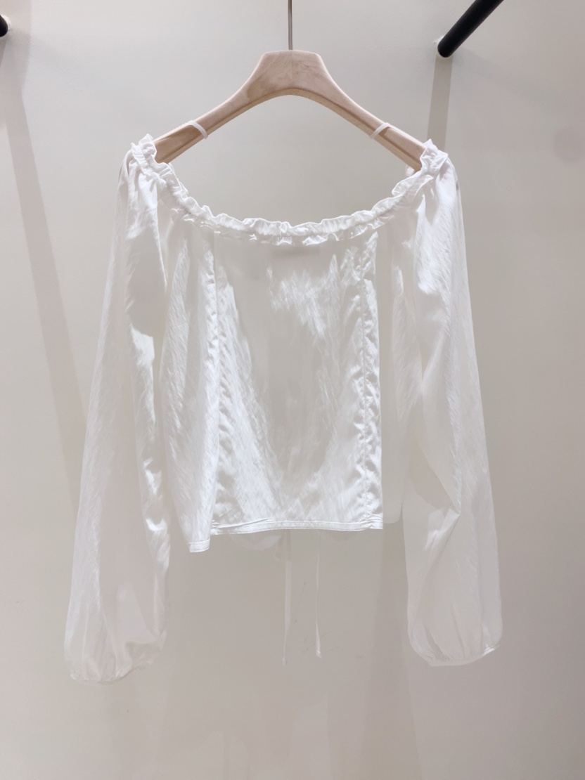 LOVE ROSIE東大門代購女裝新款人氣時尚真品熱賣襯衫蕾絲衫LOVE ROSIE襯衫/蕾絲衫