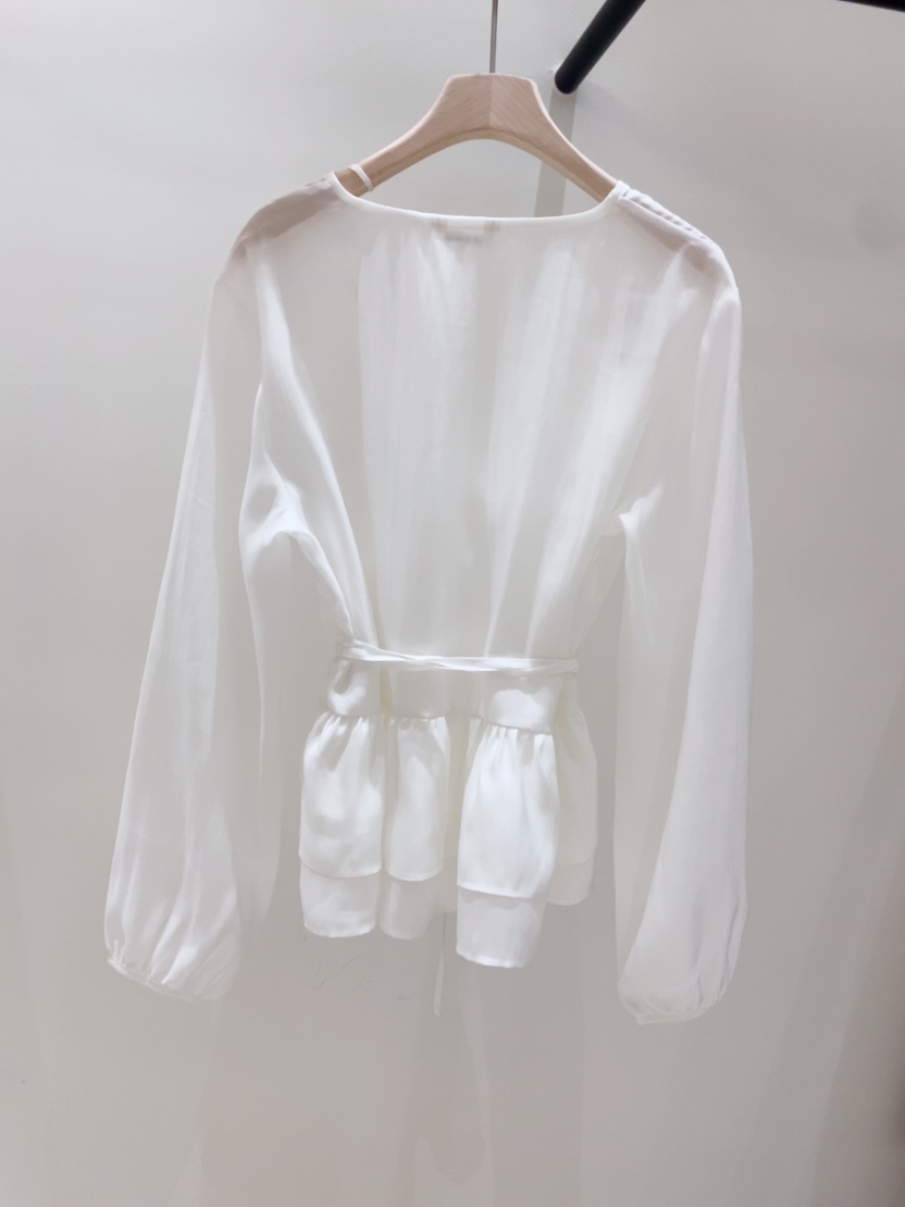 LOVE ROSIE韓國代購女士新款26春夏時尚熱賣人氣襯衫蕾絲衫LOVE ROSIE襯衫/蕾絲衫