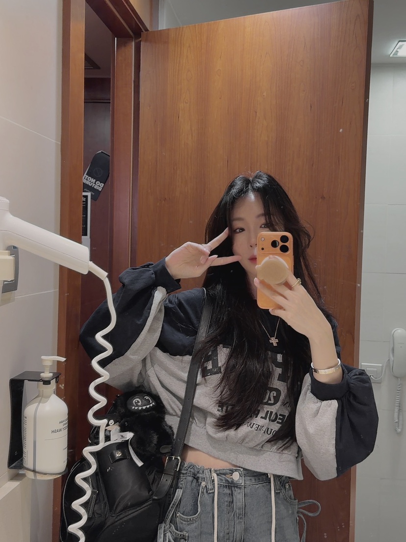 PALETTE-Q韓國代購女裝新款休閑熱賣人氣推薦職業衛衣短款PALETTE-Q衛衣