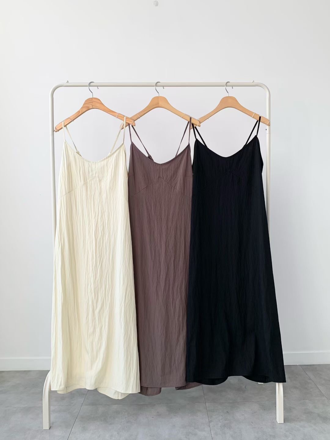 BRAND MARKET-브랜드마켓-T東大門代購女裝新品職業連衣裙不含內搭BRAND MARKET-2件起連衣裙圖色1左一色