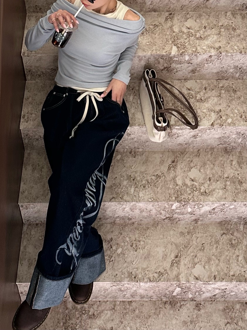 ZEROZERO韓國直郵女士新品推薦時尚人氣職業長袖T恤混紡露肩ZEROZERO長袖T恤