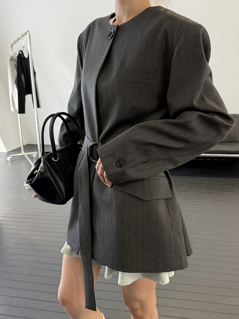 ZEROZERO東大門實拍女裝新款推薦職業熱賣休閑夾克含腰帶ZEROZERO夾克