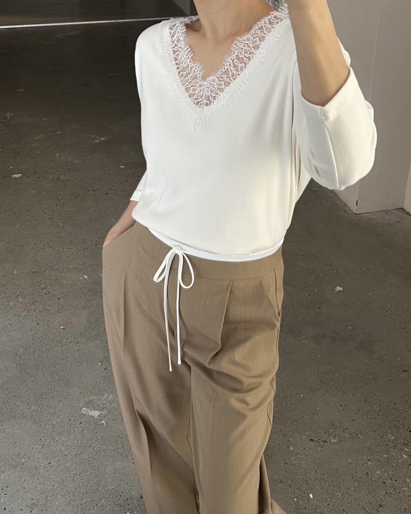 VERNI東大門直郵女士新款人氣真品26春夏熱賣長袖T恤V領蕾絲VERNI長袖T恤