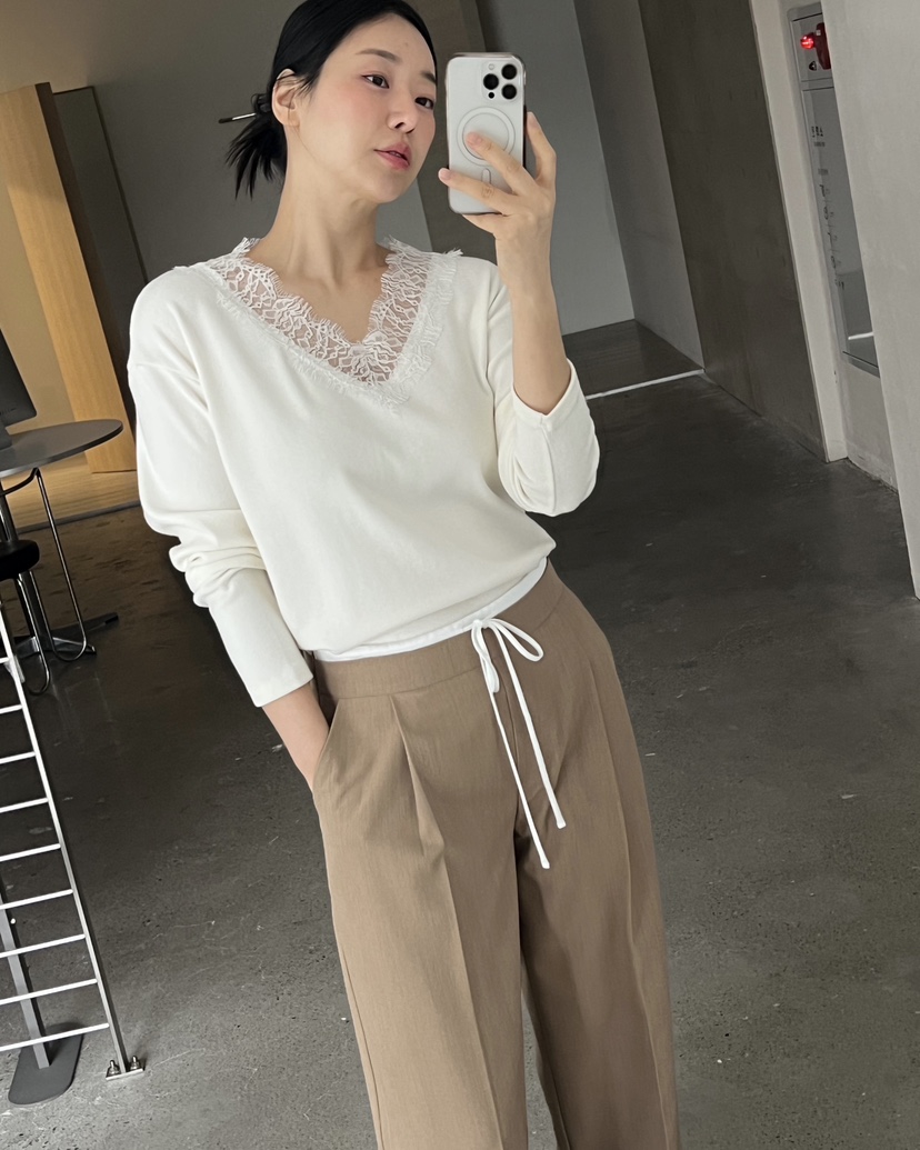 VERNI東大門直郵女士新款人氣真品26春夏熱賣長袖T恤V領蕾絲VERNI長袖T恤