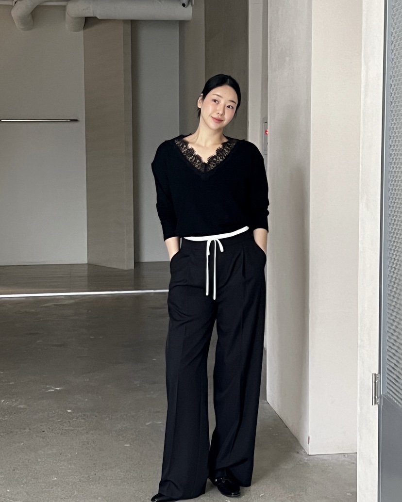 VERNI東大門直郵女士新款人氣真品26春夏熱賣長袖T恤V領蕾絲VERNI長袖T恤