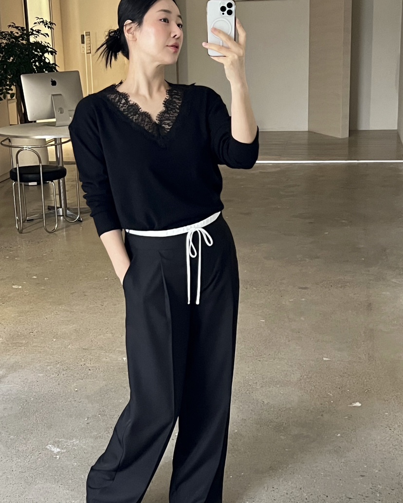 VERNI東大門直郵女士新款人氣真品26春夏熱賣長袖T恤V領蕾絲VERNI長袖T恤