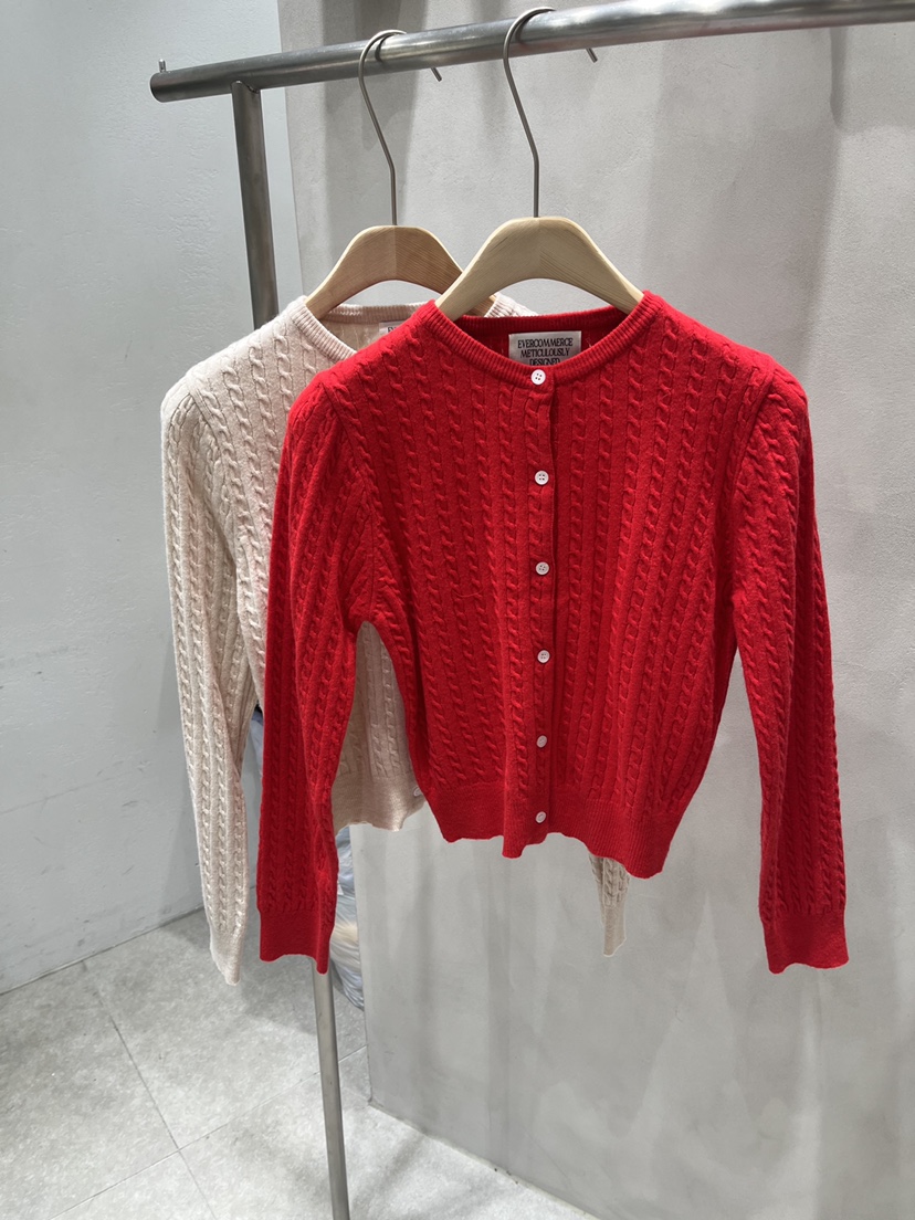 EVERCOMMERCE METICULOUSLY DESIGNED韓國直郵女士新款休閑針織衫EVERCOMMERCE METICULOUSLY DESIGNED針織衫