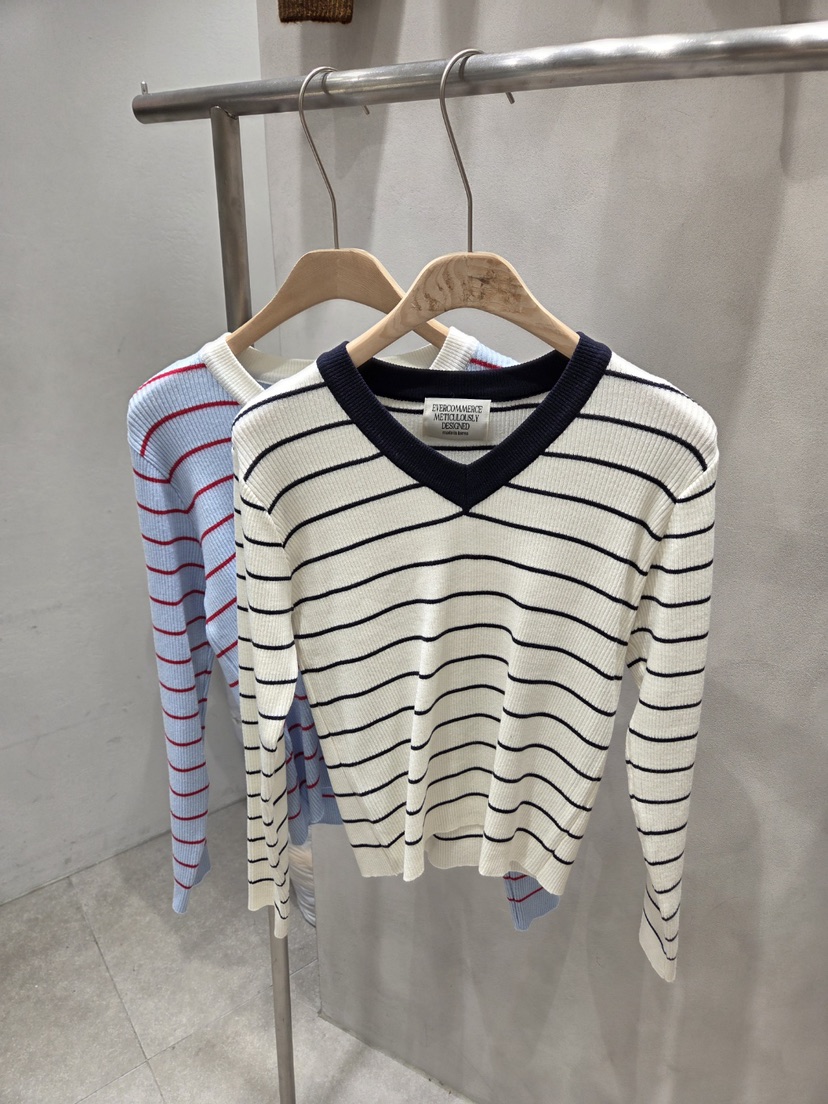 EVERCOMMERCE METICULOUSLY DESIGNED東大門代購女士新品推薦針織衫EVERCOMMERCE METICULOUSLY DESIGNED針織衫