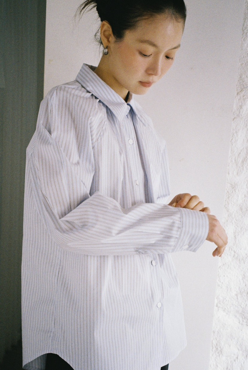 OURS韓國代購女士新款真品時尚熱賣休閑襯衫蕾絲衫褶皺條紋OURS襯衫/蕾絲衫