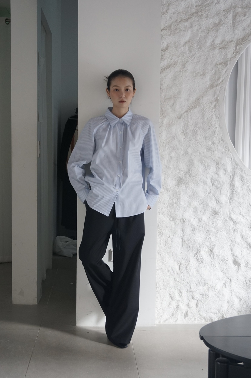 OURS韓國代購女士新款真品時尚熱賣休閑襯衫蕾絲衫褶皺條紋OURS襯衫/蕾絲衫