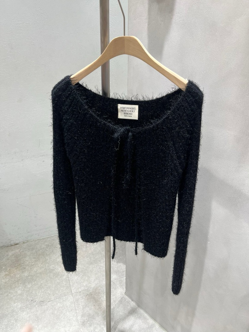 EVERCOMMERCE METICULOUSLY DESIGNED東大門代購女裝新品熱賣針織衫露肩開衫EVERCOMMERCE METICULOUSLY DESIGNED針織衫圖色5