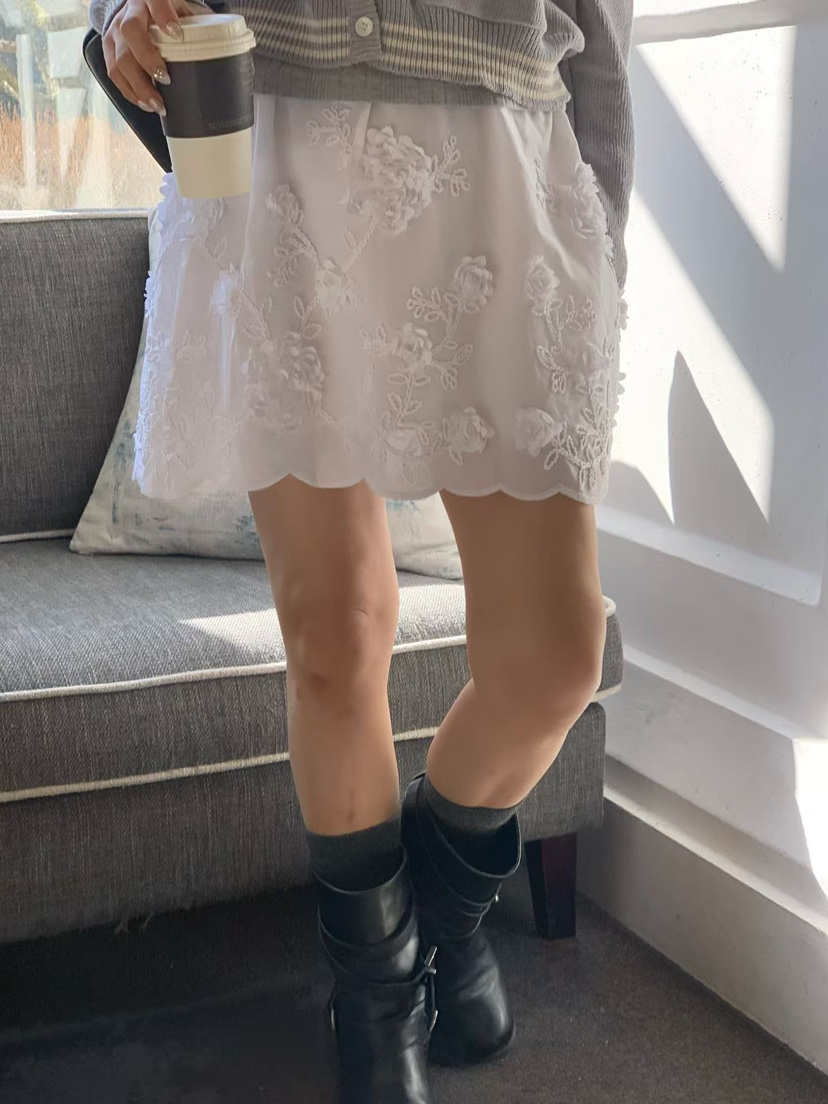 LA CREME韓國直郵女士新品熱賣時尚推薦26春夏真品短裙花朵LA CREME短裙