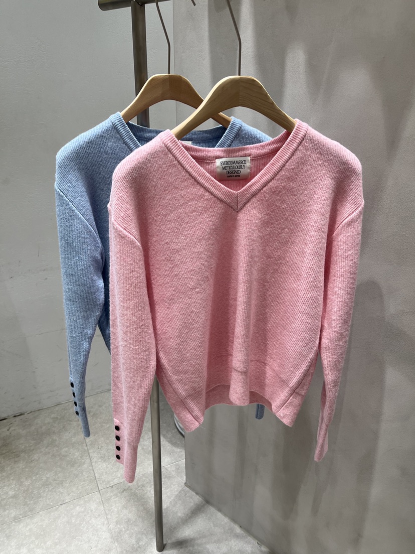 EVERCOMMERCE METICULOUSLY DESIGNED韓國代購女裝新款熱賣針織衫EVERCOMMERCE METICULOUSLY DESIGNED針織衫