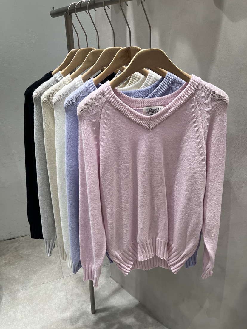 EVERCOMMERCE METICULOUSLY DESIGNED東大門實拍女士新款熱賣針織衫EVERCOMMERCE METICULOUSLY DESIGNED針織衫