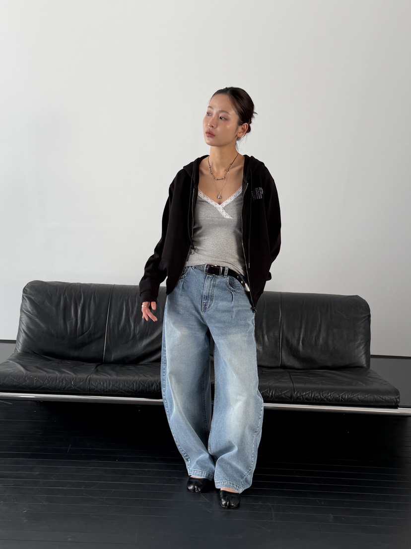 KARE/WEREPIECE東大門實拍女裝新品26春夏職業熱賣牛仔褲KARE/WEREPIECE牛仔褲