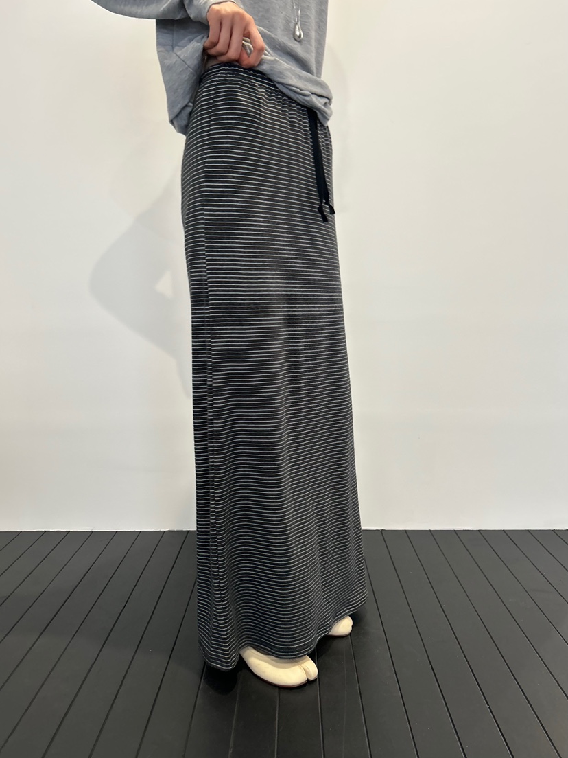 ME MO東大門代購女裝新品熱賣真品時尚職業人氣26春夏長裙ME MO長裙