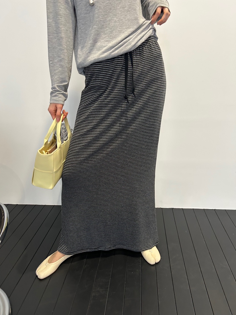 ME MO東大門代購女裝新品熱賣真品時尚職業人氣26春夏長裙ME MO長裙圖色2