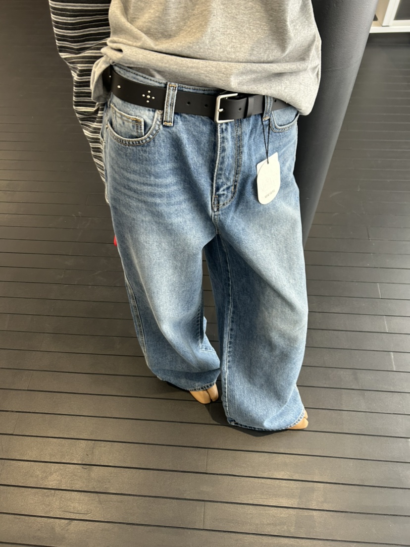 ME MO韓國代購女裝新款真品人氣休閑時尚推薦熱賣牛仔褲ME MO牛仔褲