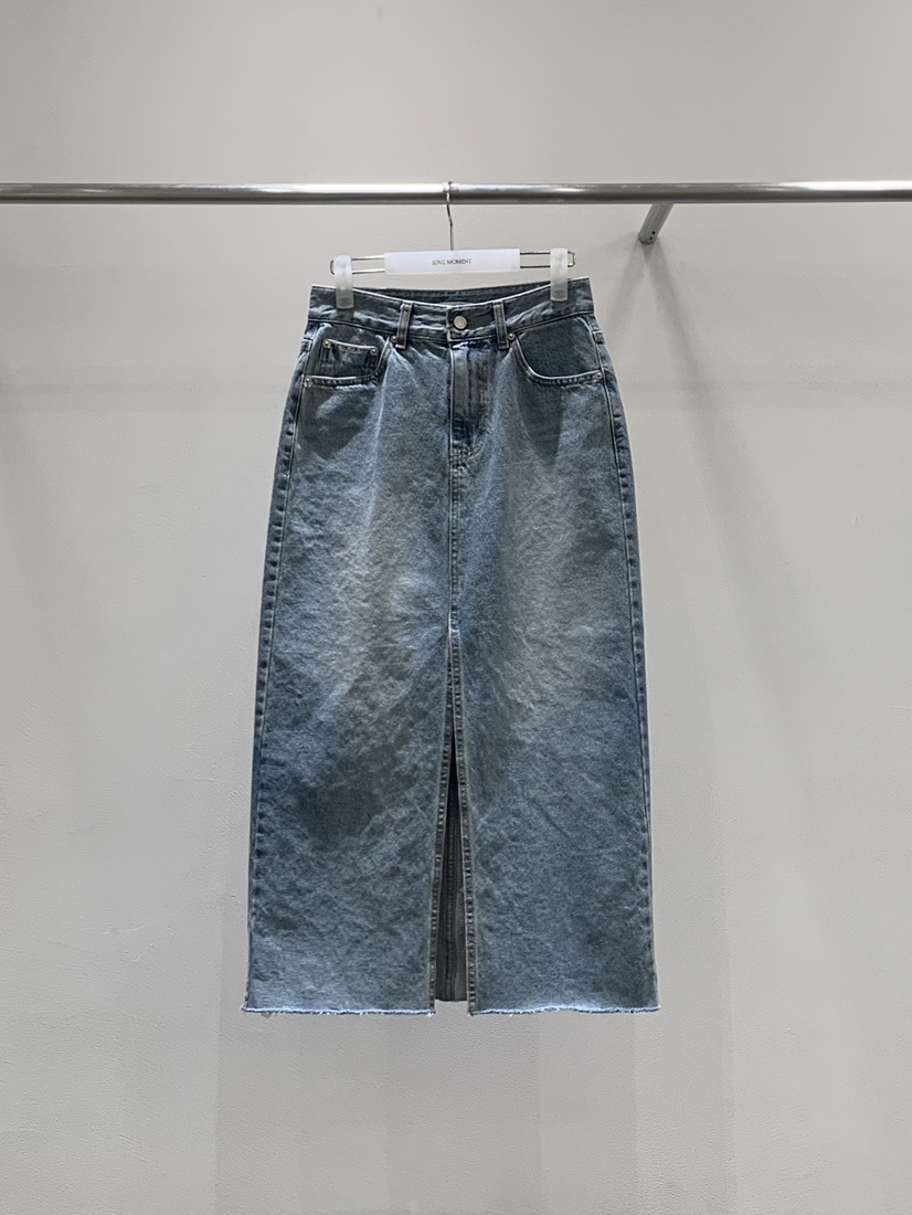 LOVE MOMENT東大門代購女裝新品真品休閑熱賣人氣時尚長裙LOVE MOMENT長裙圖色1