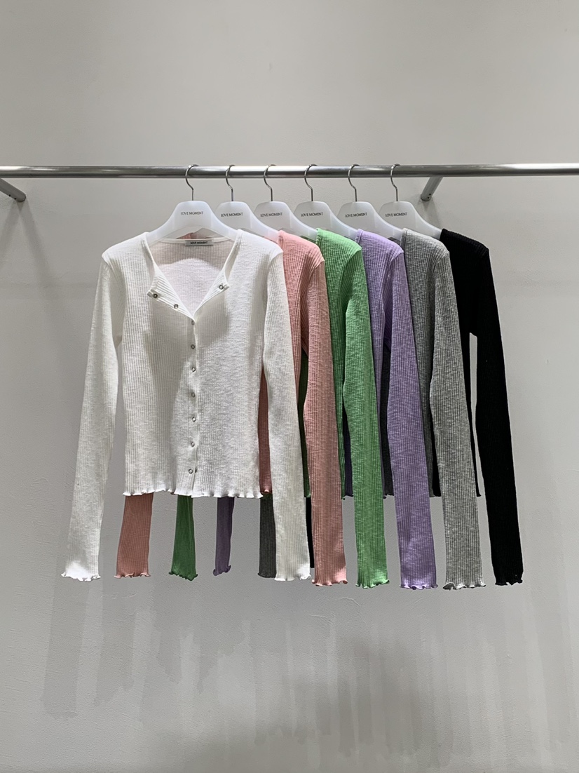 LOVE MOMENT東大門實拍女士新品推薦時尚26春夏長袖T恤蕾絲LOVE MOMENT長袖T恤