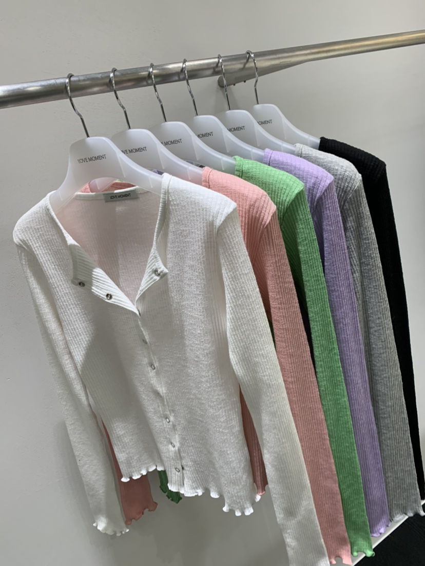 LOVE MOMENT東大門實拍女士新品推薦時尚26春夏長袖T恤蕾絲LOVE MOMENT長袖T恤