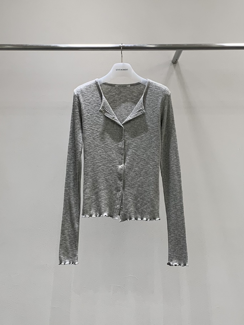 LOVE MOMENT東大門實拍女士新品推薦時尚26春夏長袖T恤蕾絲LOVE MOMENT長袖T恤圖色5