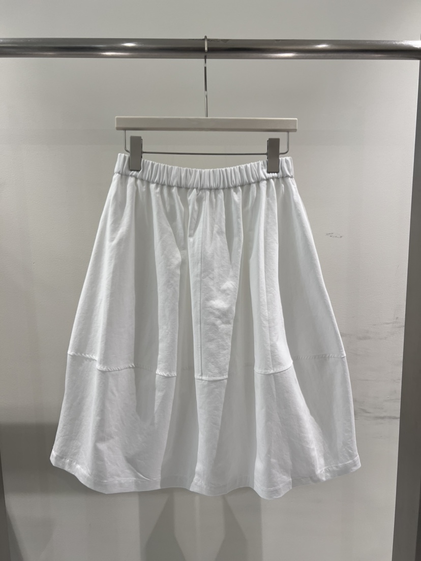 MENTOR東大門直郵女裝新品熱賣時尚職業26春夏半身裙中短裙絨MENTOR半身裙/中短裙