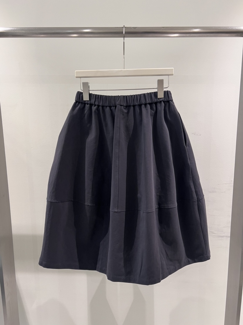 MENTOR東大門直郵女裝新品熱賣時尚職業26春夏半身裙中短裙絨MENTOR半身裙/中短裙