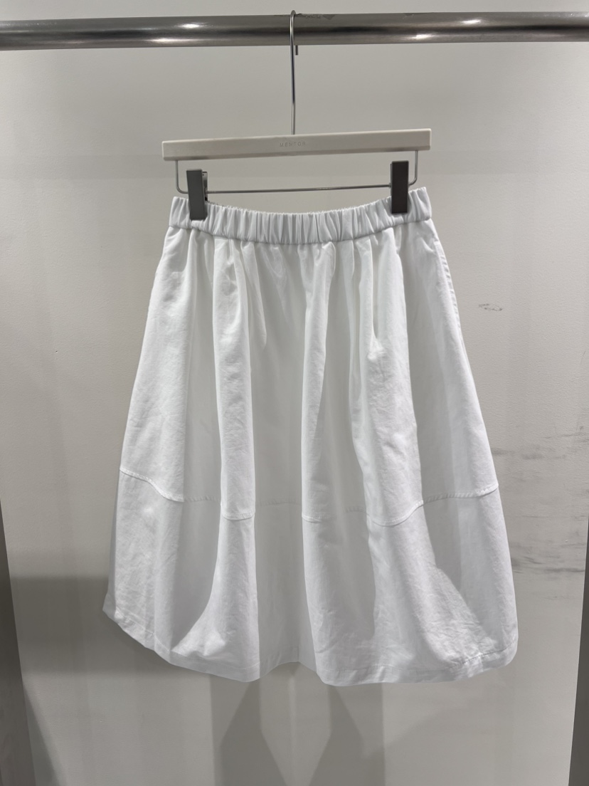 MENTOR東大門直郵女裝新品熱賣時尚職業26春夏半身裙中短裙絨MENTOR半身裙/中短裙圖色1