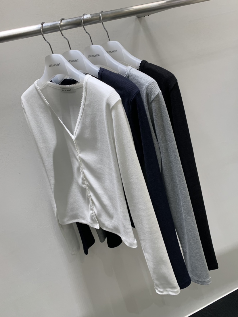 LOVE MOMENT韓國代購女裝新款時尚熱賣人氣推薦針織衫開衫LOVE MOMENT針織衫