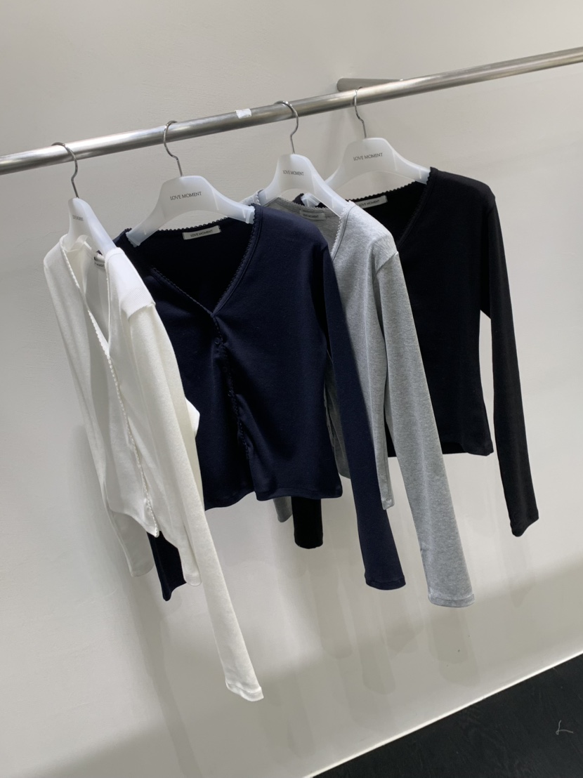 LOVE MOMENT韓國代購女裝新款時尚熱賣人氣推薦針織衫開衫LOVE MOMENT針織衫