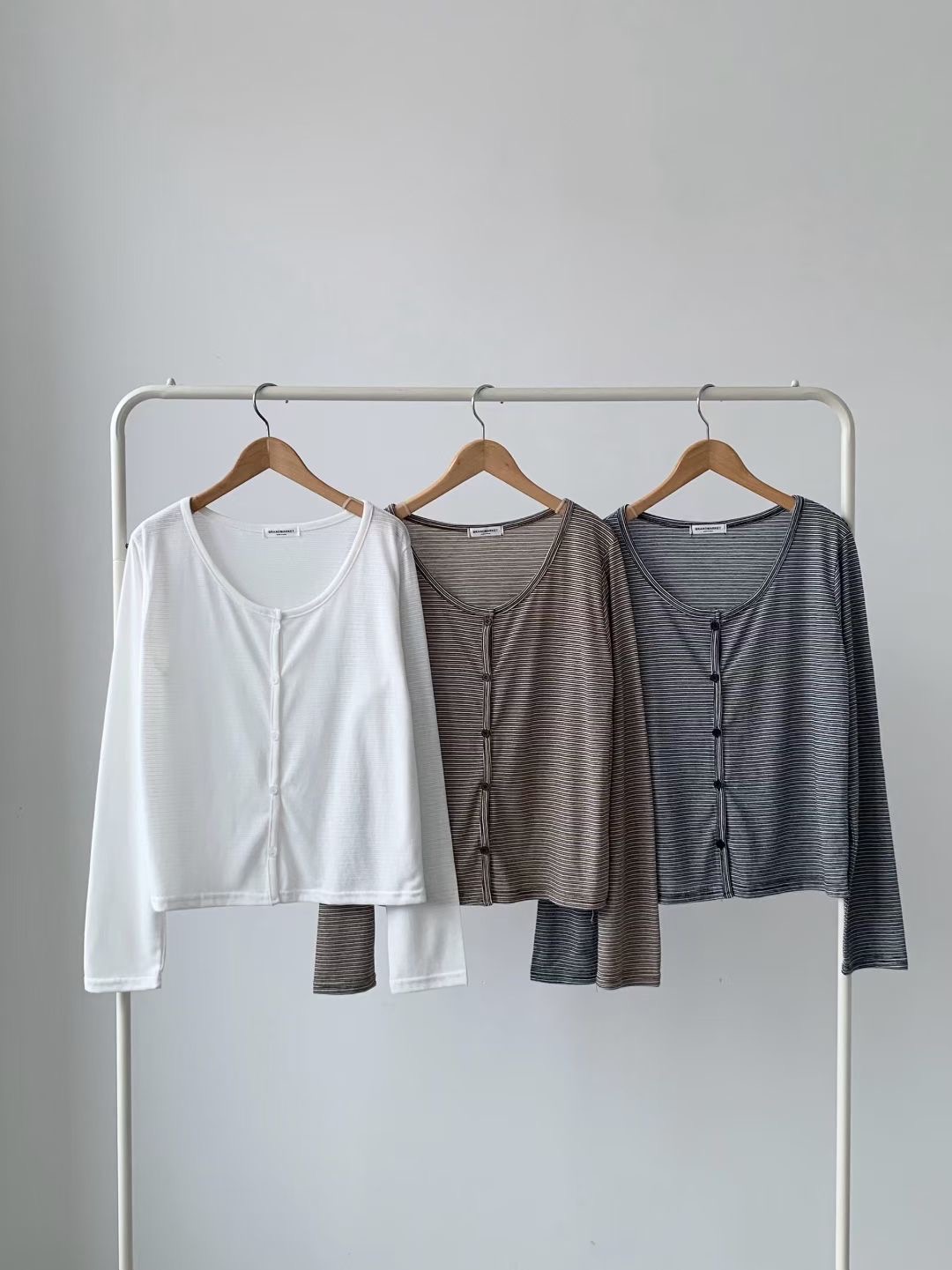 BRAND MARKET-브랜드마켓-T韓國直郵女裝新款26春季針織衫開衫BRAND MARKET-2件起針織衫圖色3左三色