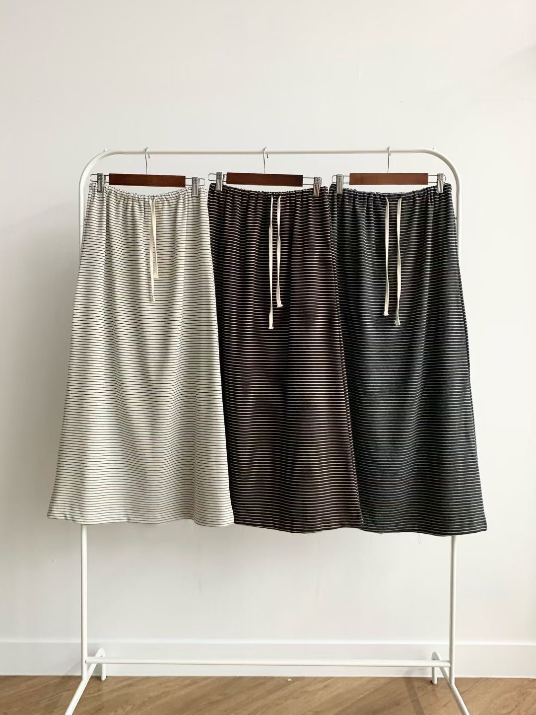 BRAND MARKET-브랜드마켓-T韓國直郵女士新品時尚長裙BRAND MARKET-2件起長裙圖色3左三色